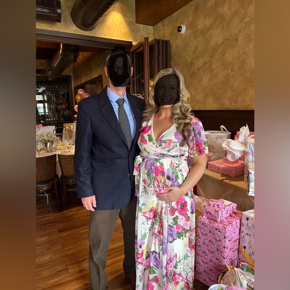 Pinkblush Pink Floral Chiffon Short Sleeve Side Slit
Maternity Maxi Dress - Picture 4 of 4